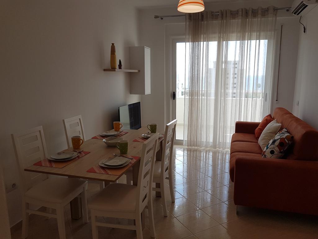Flori Beach Apartment Radhimë Екстериор снимка