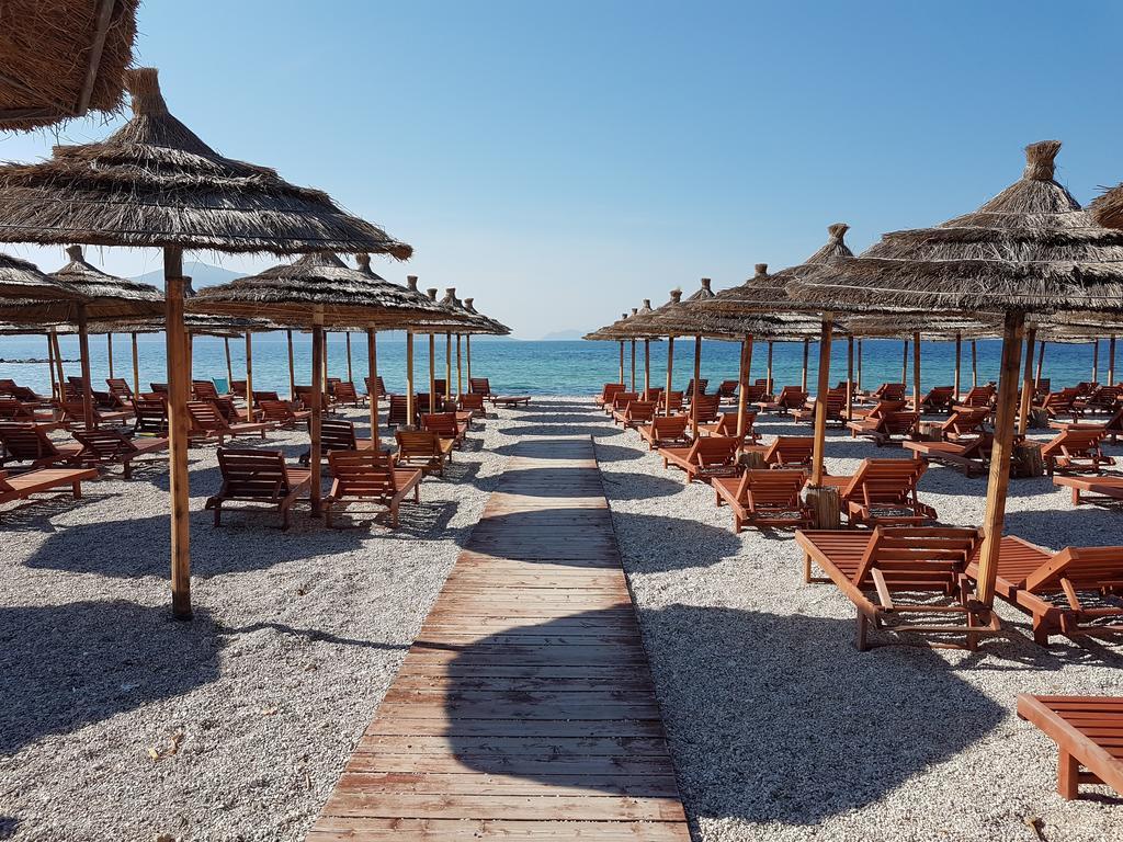 Flori Beach Apartment Radhimë Екстериор снимка