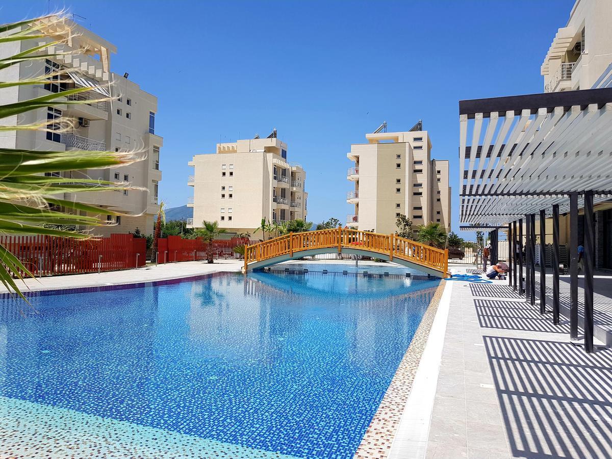 Flori Beach Apartment Radhimë Екстериор снимка