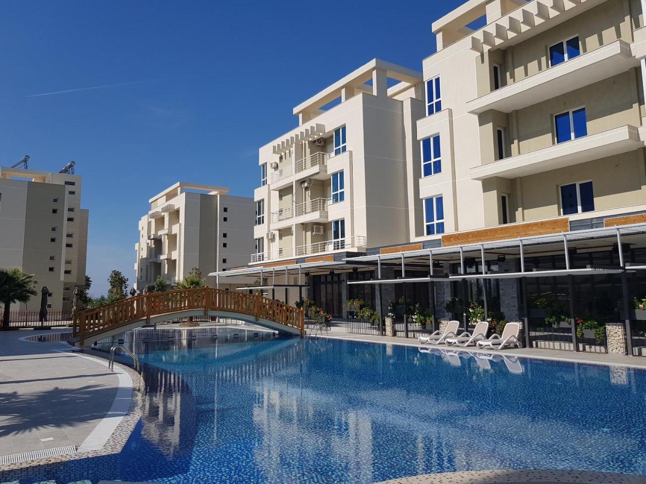 Flori Beach Apartment Radhimë Екстериор снимка