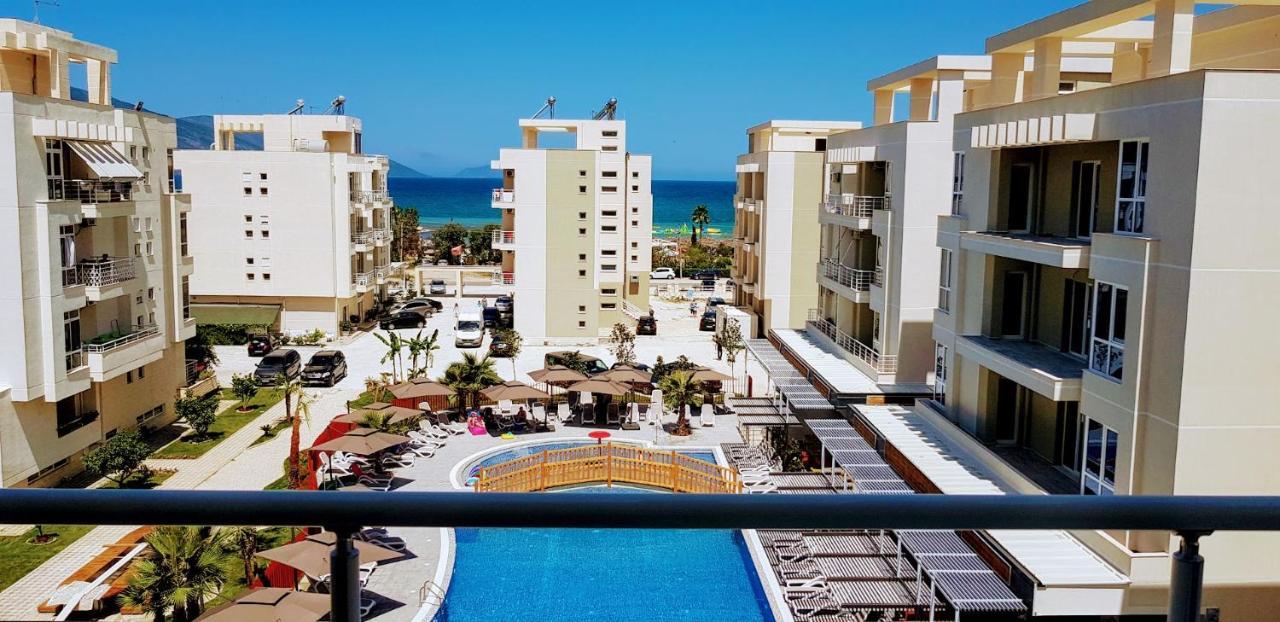 Flori Beach Apartment Radhimë Екстериор снимка